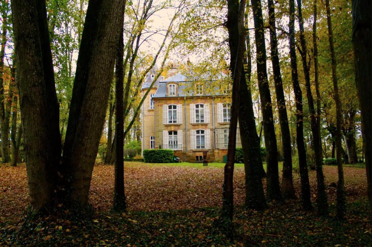 Private Castle With Park - Chateau Guillermo La Moncelle 외부 사진