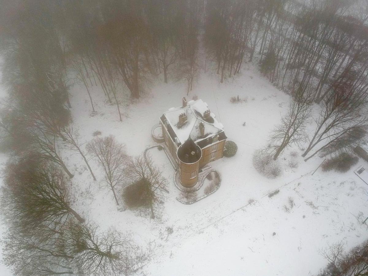 Private Castle With Park - Chateau Guillermo La Moncelle 외부 사진