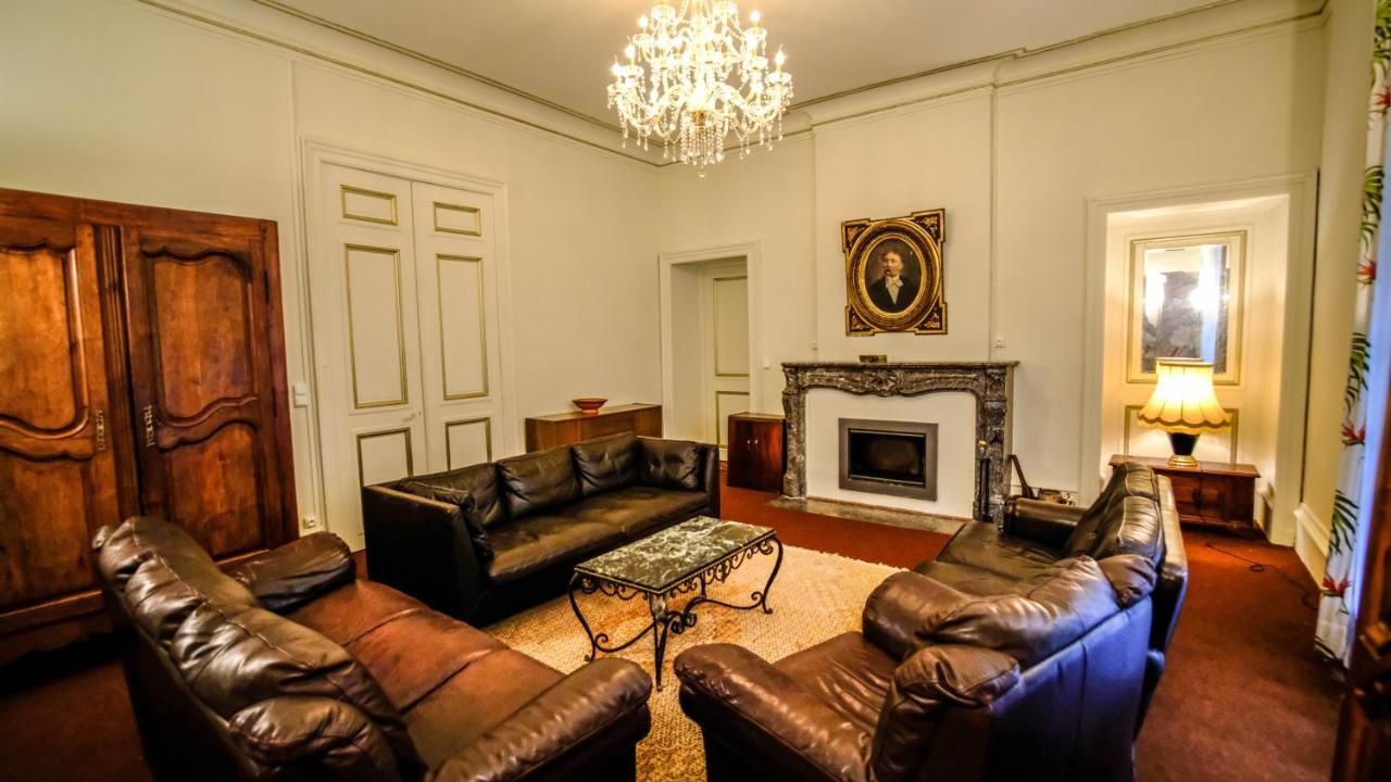 Private Castle With Park - Chateau Guillermo La Moncelle 외부 사진